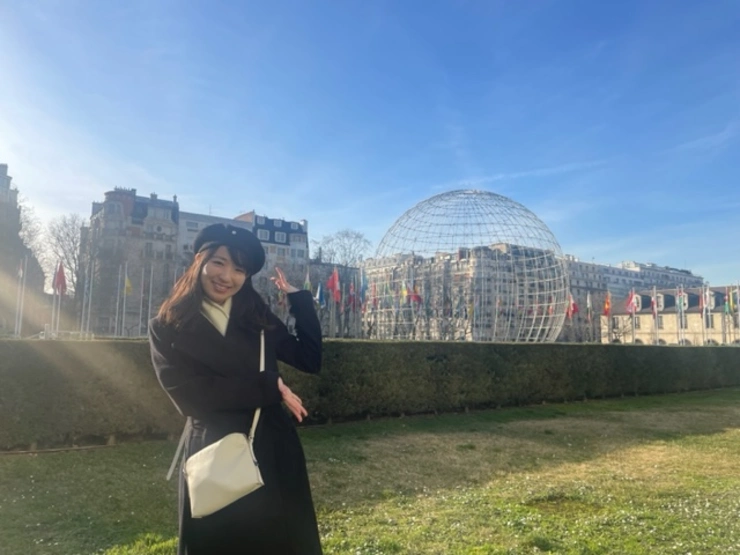 Akane in Paris