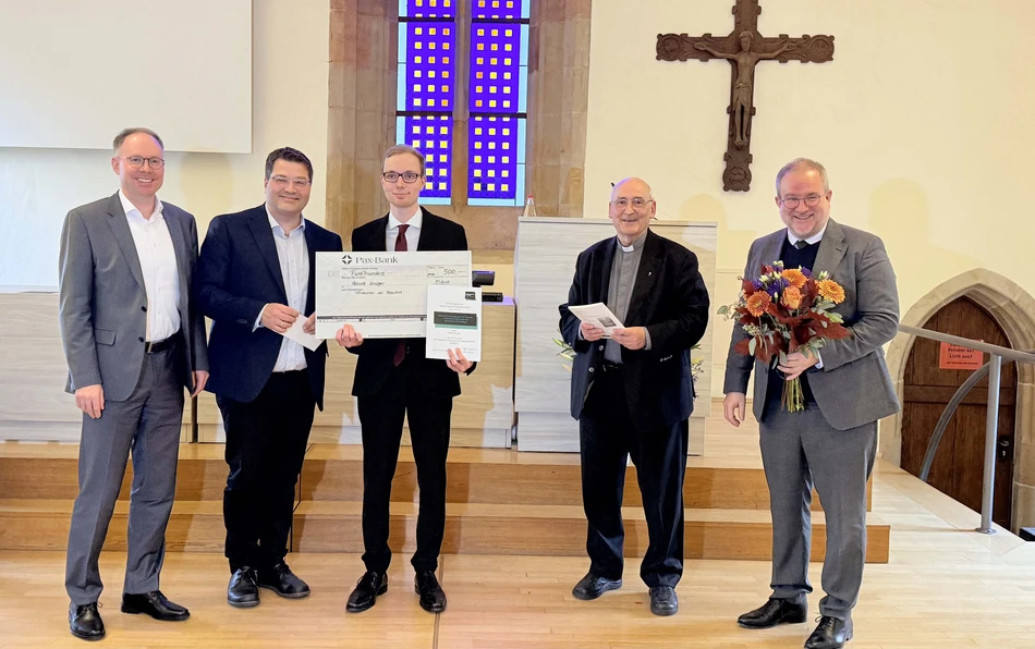 Gruppenbild von der Förderpreis-Übergabe