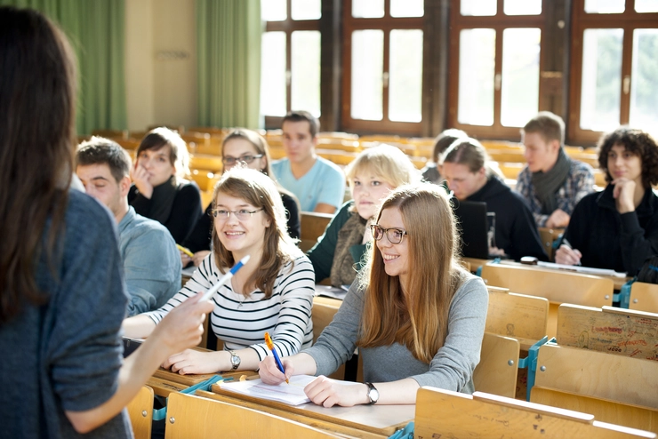 Studierende im Hörsaal