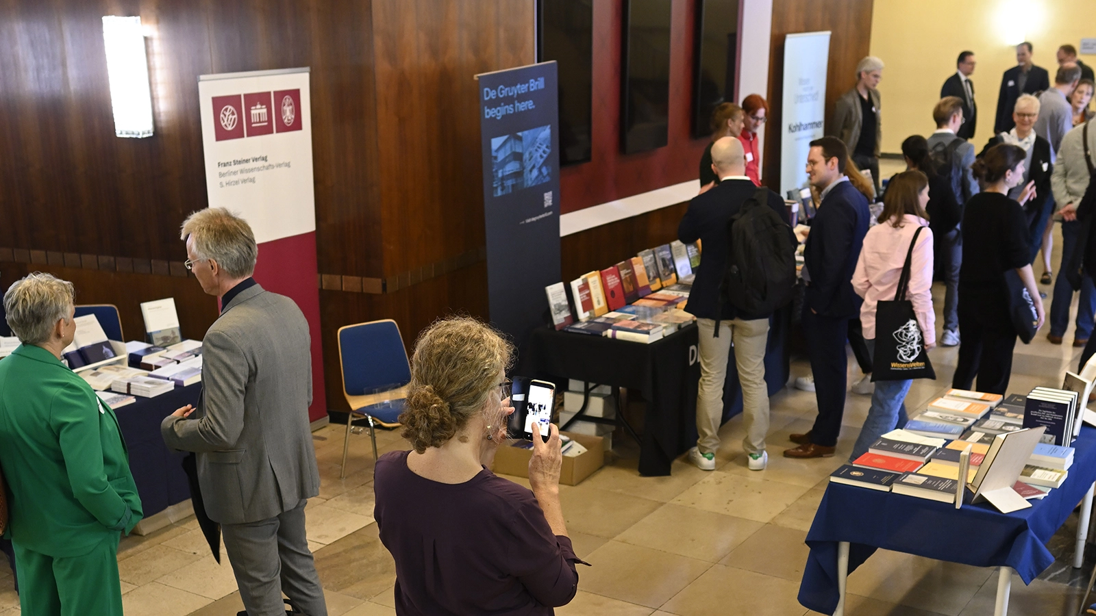 Verlagsausstellung im Foyer des Kulturhauses