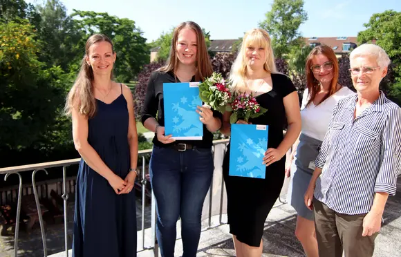 trainees with their trainers