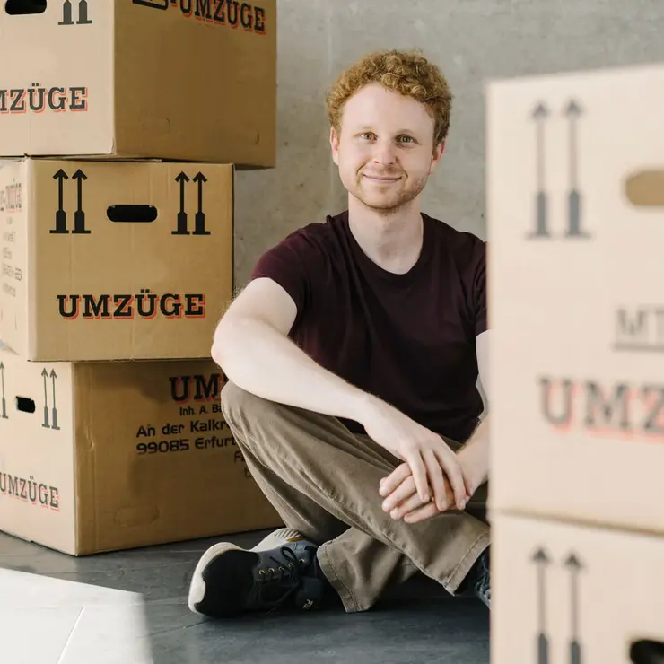 Student beim Umzug nach Erfurt