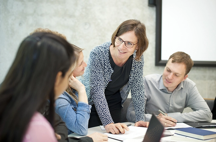 Nachwuchsforscher der Uni Erfurt im Gespräch