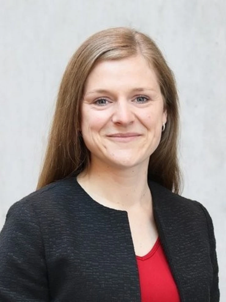 Portrait photo of Lena Kiesewetter