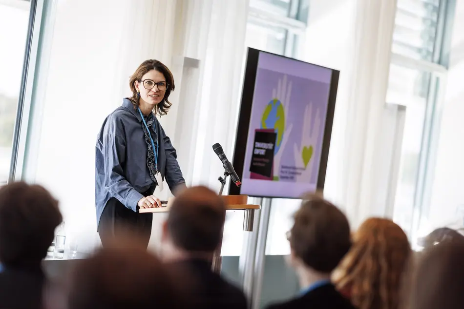 Cornelia Betsch hält Keynote im Bundeskanzleramt